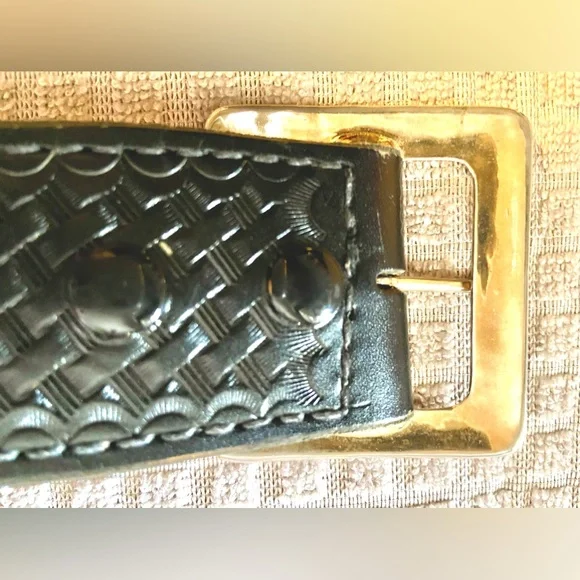 TEX SHOEMAKER & SONS Heavy Duty Black Leather Belt sz 32 (36” long, 2” wide) - Picture 3 of 12